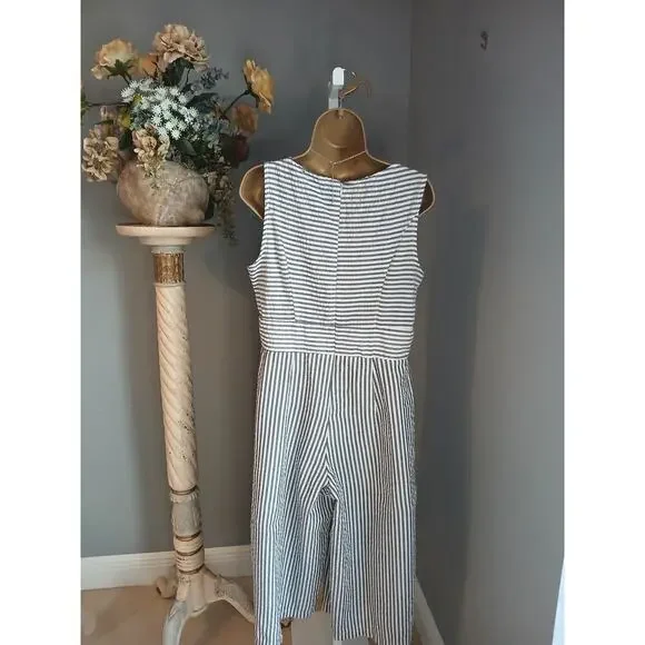 Perception Jumpsuit Womens Sz 8 White Black Striped Sleeveless Wide Leg Back Zip - Picture 4 of 6